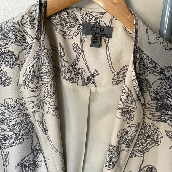 Floral Bomber Jacket - Picture 3 of 3